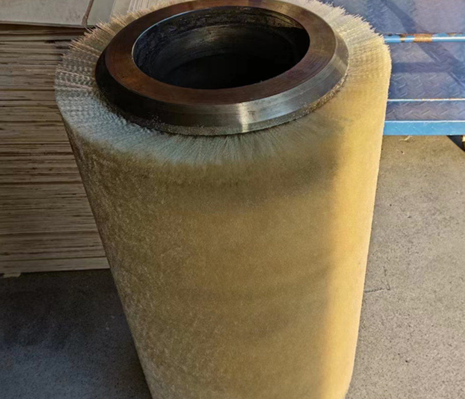 鋼板脫脂線(xiàn)輥刷的使用需注意什么